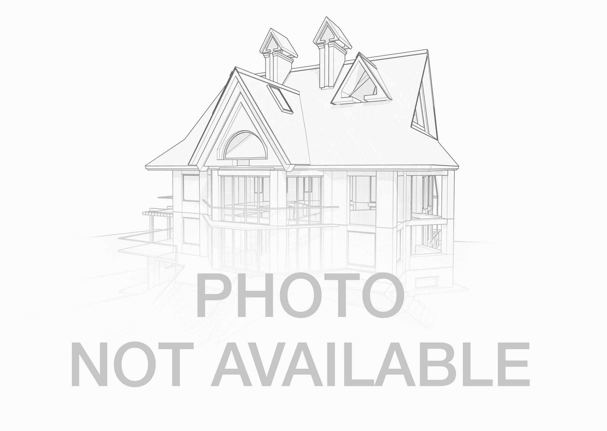 2374 Pepper Tree Court 